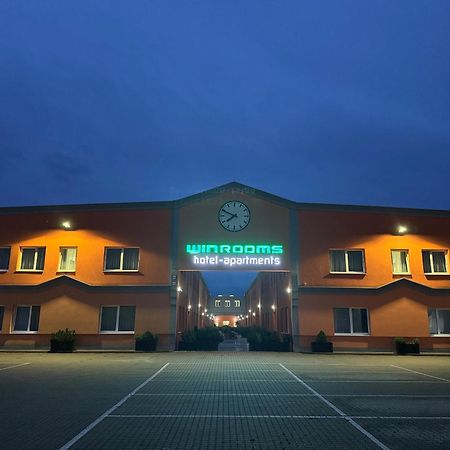 Winrooms "Hotel&Appartement" ウィーナー・ノイシュタット エクステリア 写真