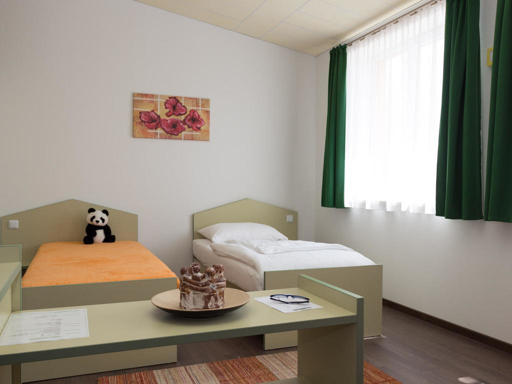 Winrooms "Hotel&Appartement" ウィーナー・ノイシュタット エクステリア 写真